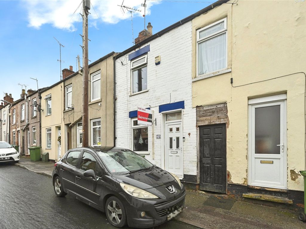2 bed terraced house for sale in Newton Street, Mansfield