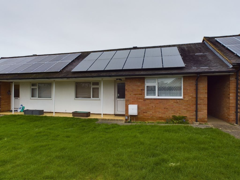1 bed terraced bungalow for sale in The Dale, Longstanton, Cambridge
