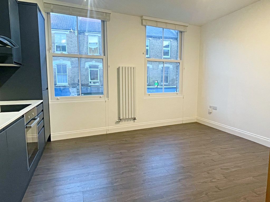 1 bed flat to rent in Lower Clapton Road, London E5, £1,600 pcm Zoopla