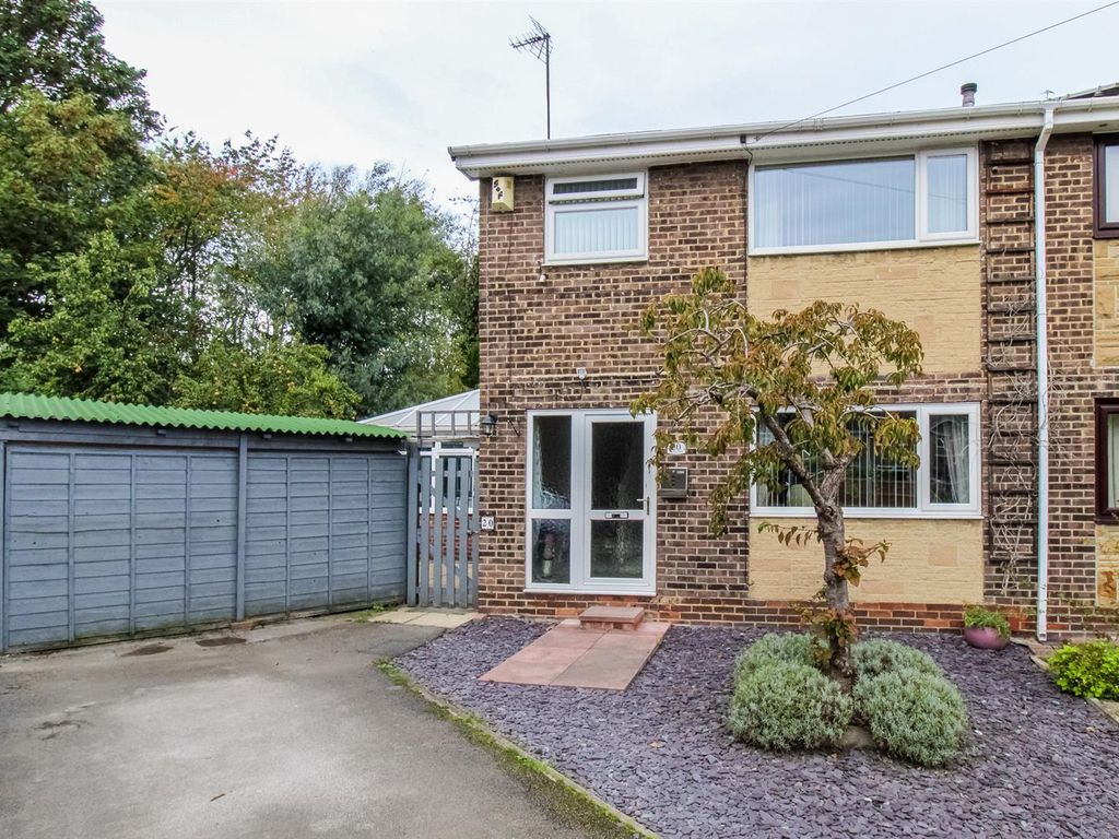 3 bed semidetached house for sale in Cleveland Garth, Wakefield WF2