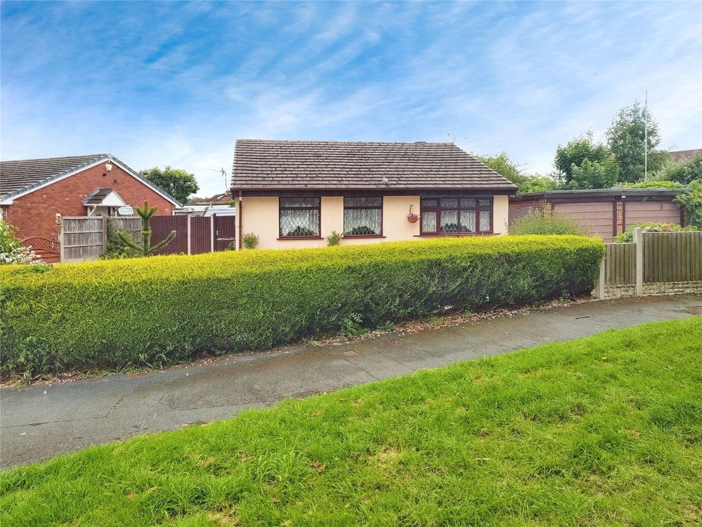 2 bed bungalow for sale in Malvern Crescent, Little Dawley, Telford