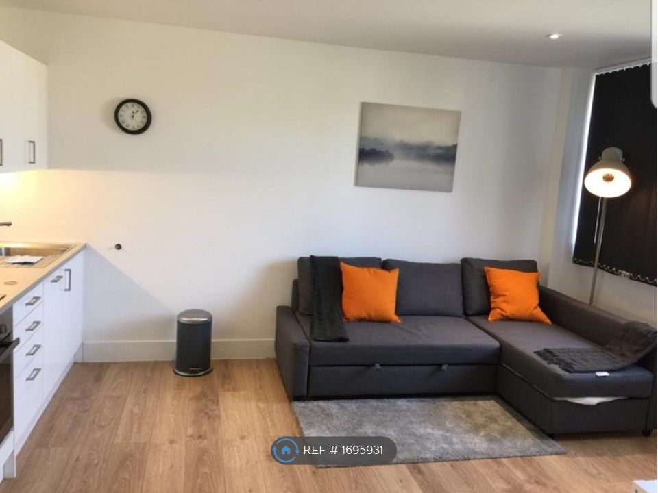 1 bed flat to rent in Hanover House, Reading RG1 Zoopla