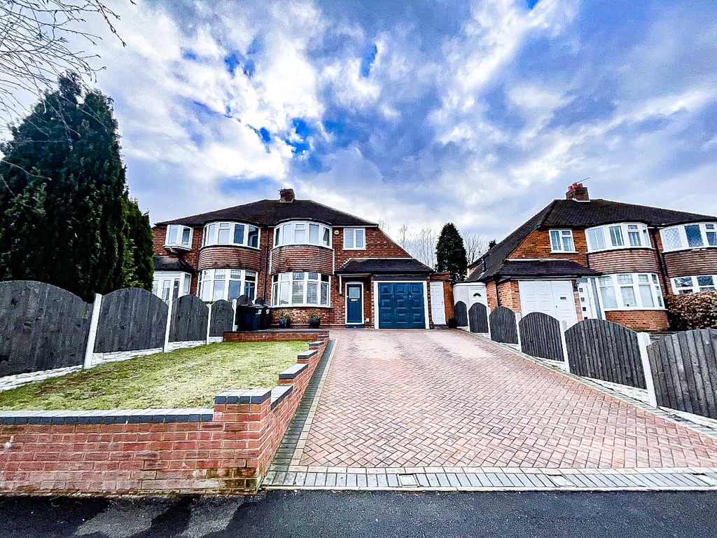 3 bed semidetached house for sale in Halton Road, Sutton Coldfield