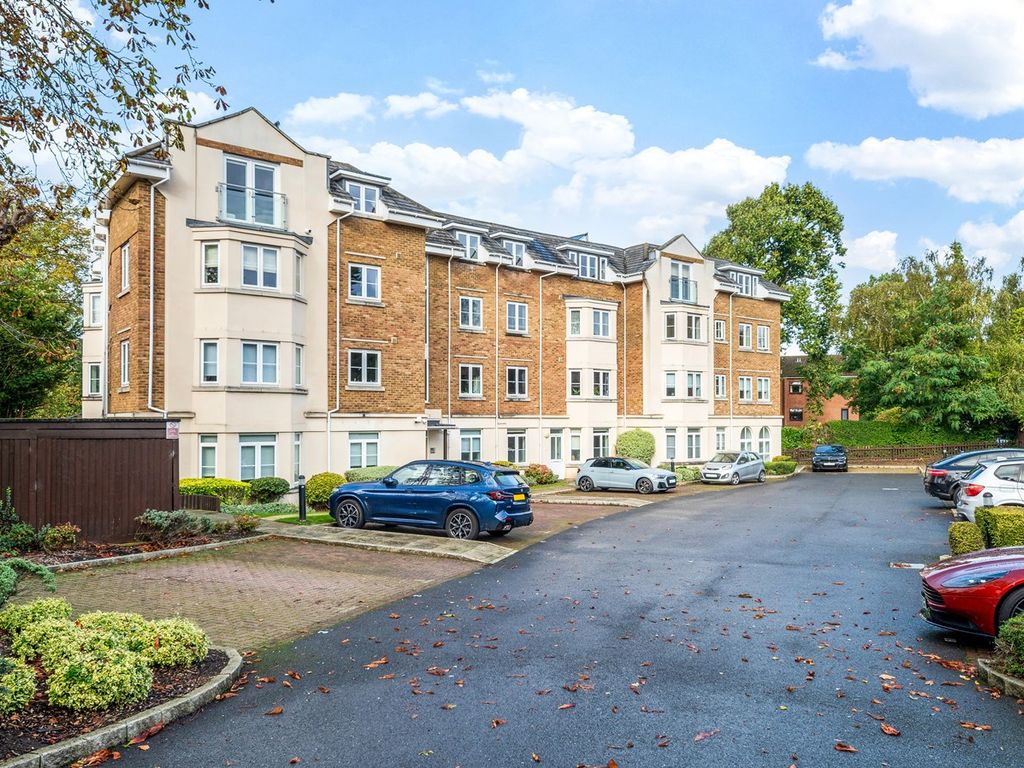 2 bed flat for sale in Oakwood Avenue, Beckenham BR3, £435,000 Zoopla