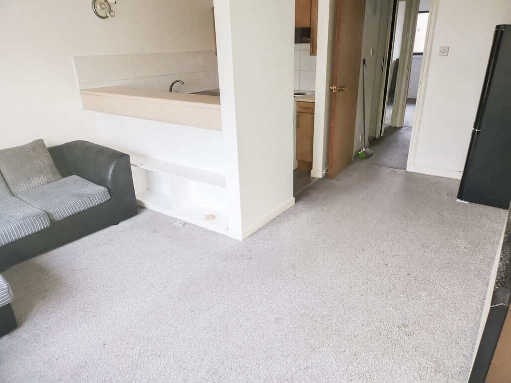 1 bed flat to rent in Maltby Drive, Enfield EN1 Zoopla