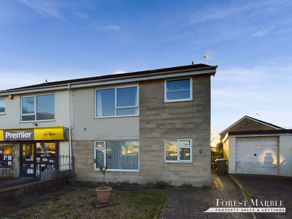 2 bed flat for sale in Critchill Road, Frome BA11, £180,000 Zoopla