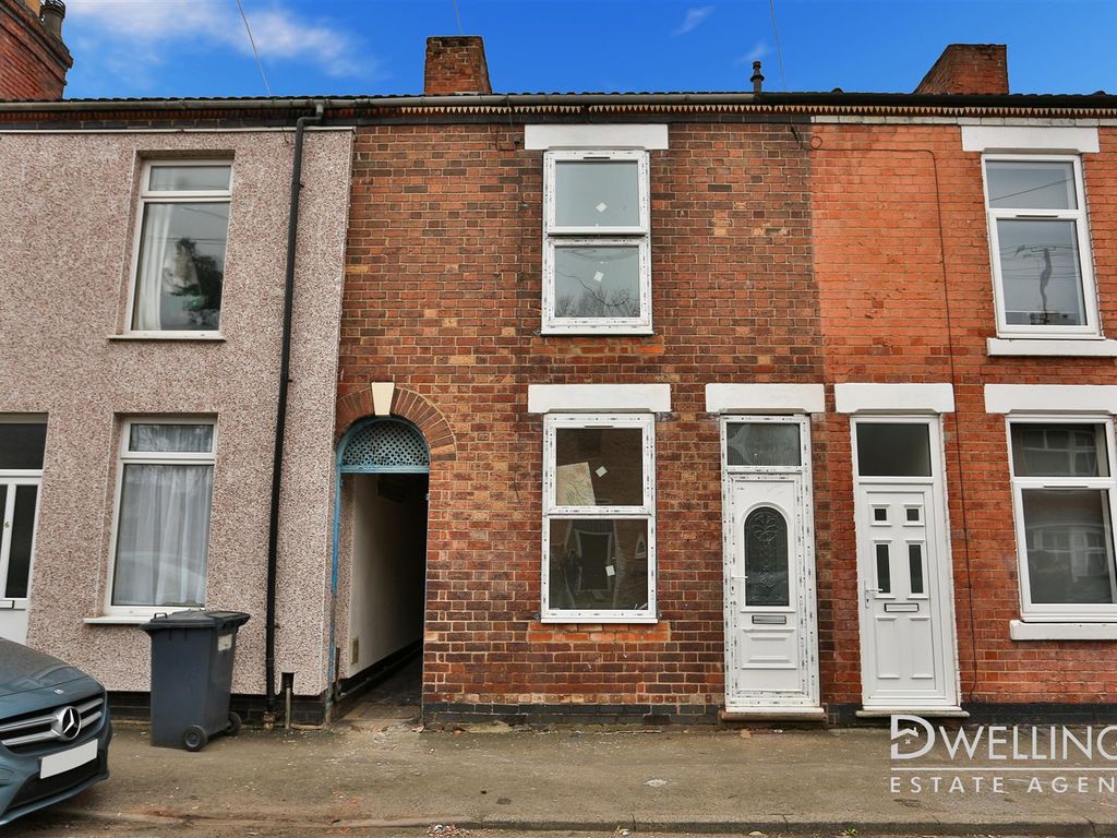 3 bed terraced house for sale in Blackpool Street, BurtonOnTrent DE14