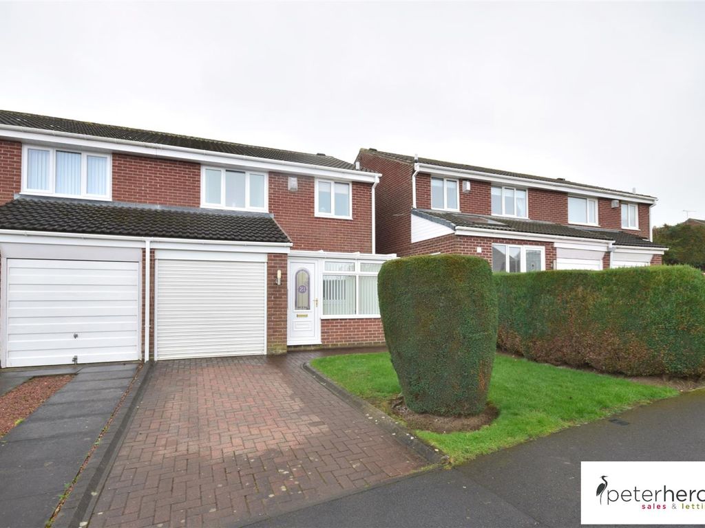 3 bed semidetached house for sale in Priestsfield Close, Chapelgarth