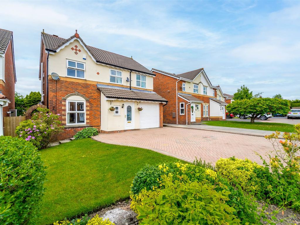 5 bed detached house for sale in Close, Feniscowles
