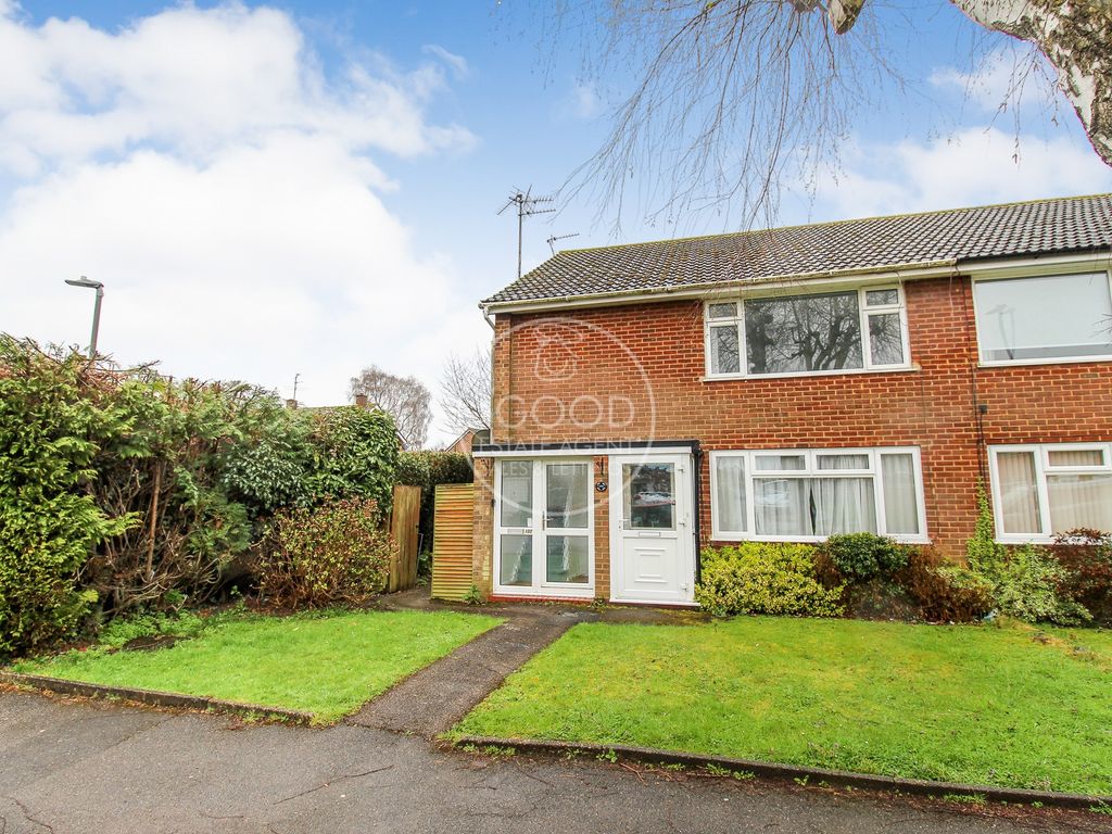 2 bed for sale in Ingram Avenue, Aylesbury HP21 Zoopla