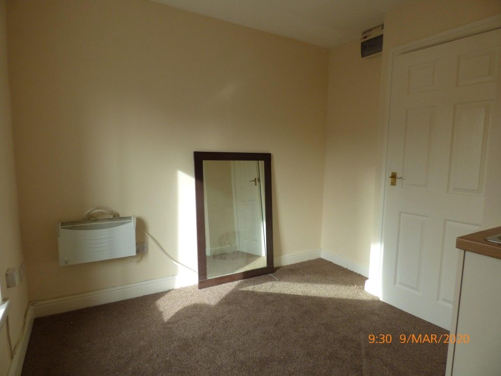 1 bed flat to rent in New Road, Skewen, Neath Port Talbot SA10, Neath