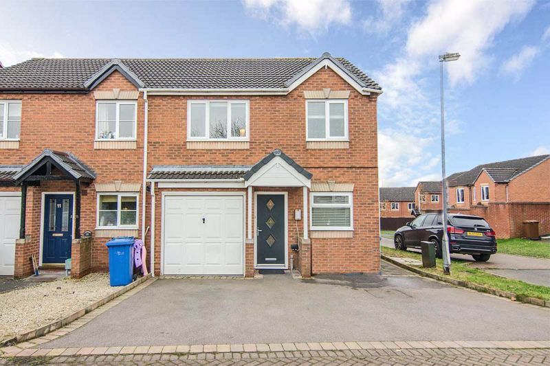 3 bed semidetached house to rent in Hilton Road, Chase Terrace