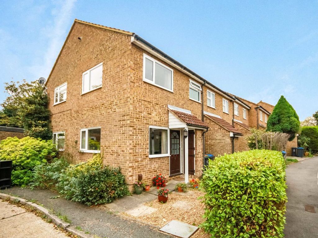 1 bed property to rent in St. Gardens, Tolworth, Surbiton KT6