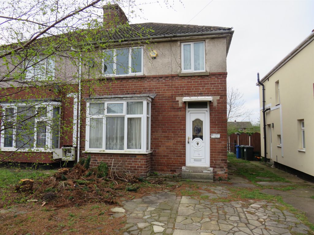 3 bed semidetached house for sale in Crookesbroom Avenue, Hatfield