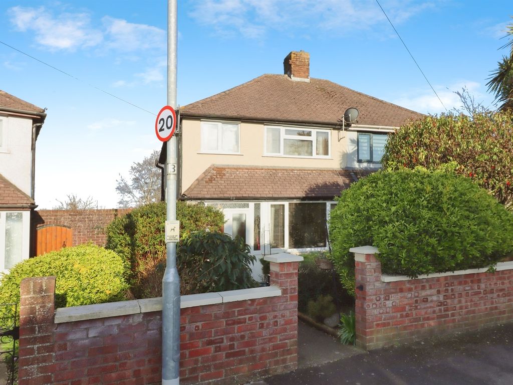 3 bed semidetached house for sale in Pretoria Road, Patchway, Bristol