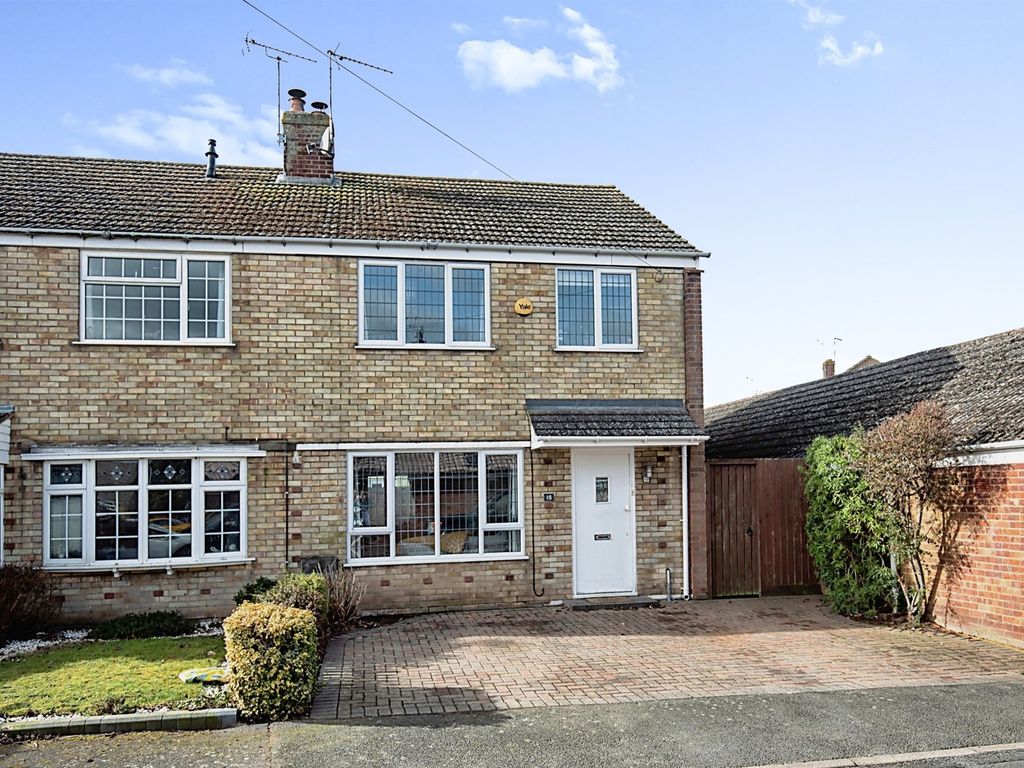 3 bed semidetached house for sale in St. Leonards Walk, Ryton On