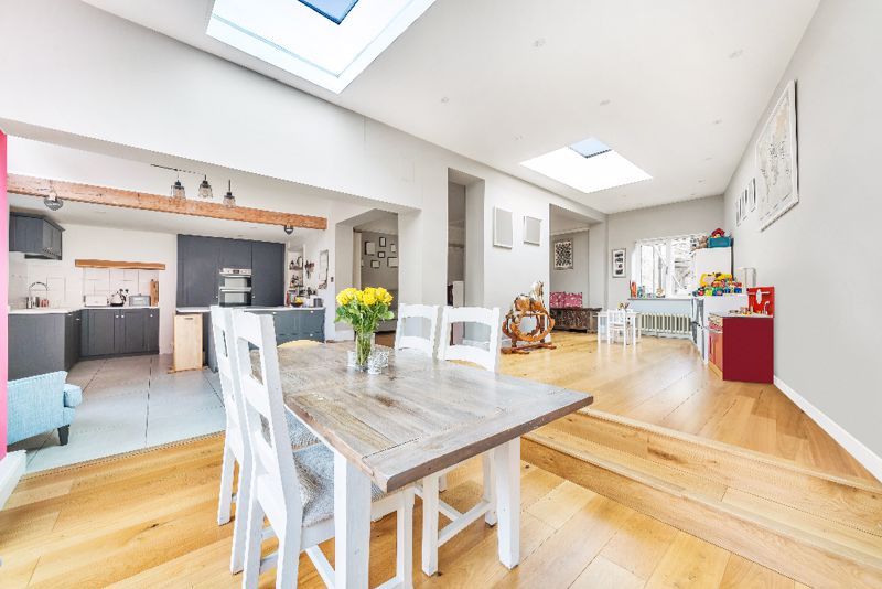 4 bed end terrace house for sale in Birling Road, Tunbridge Wells TN2