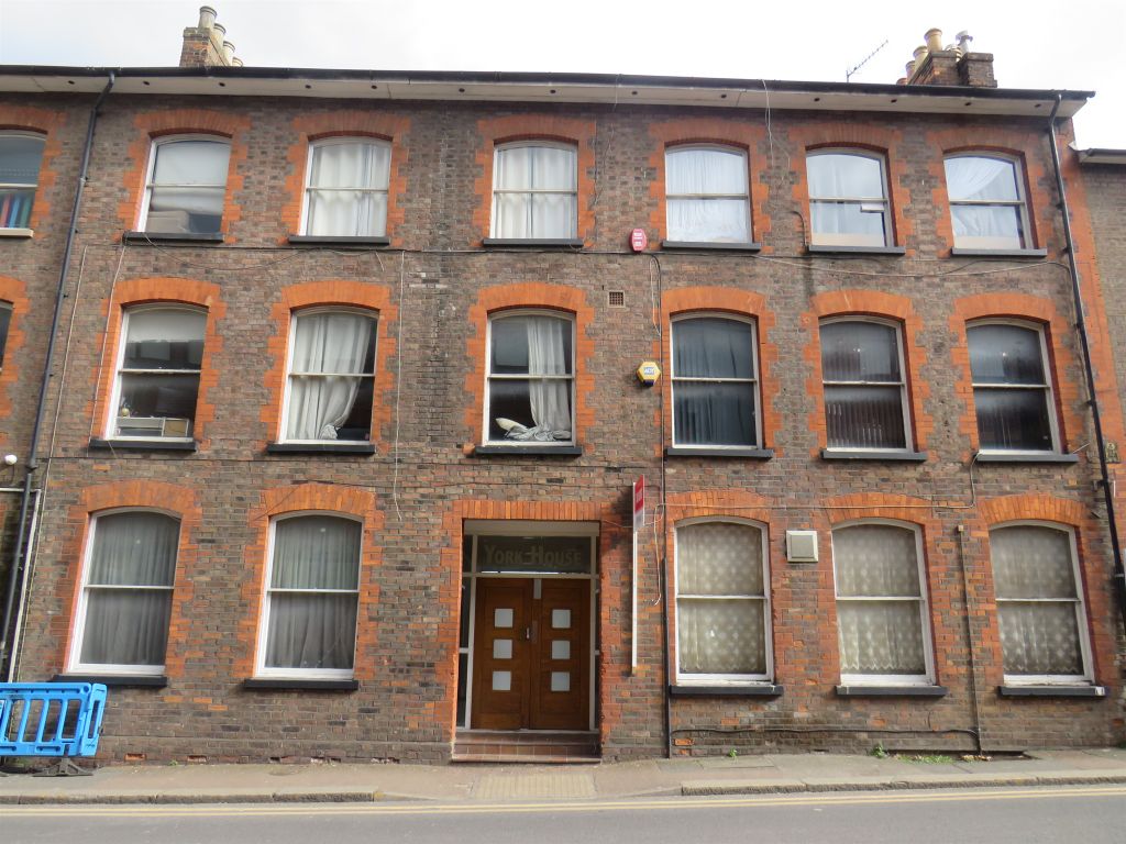 1 bed flat for sale in Park Street West, Luton LU1 Zoopla