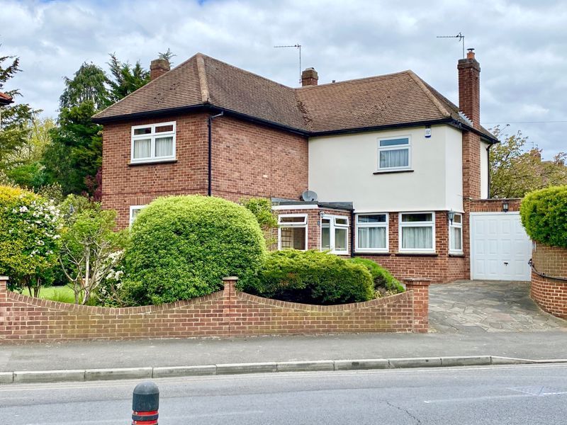 3 bed detached house for sale in Riverdale Road, Bexley DA5, £700,000