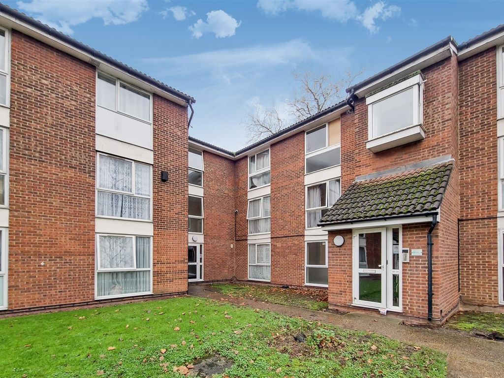 2 bed flat for sale in Romford Road, London E7 Zoopla