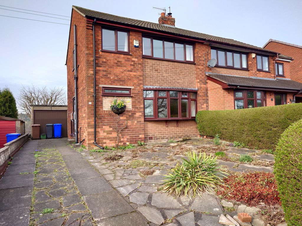 3 bed semidetached house for sale in Chell Heath Road, Bradeley, Stoke