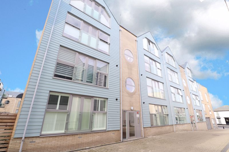 3 bed flat for sale in Sydney Street, Brightlingsea, Colchester CO7
