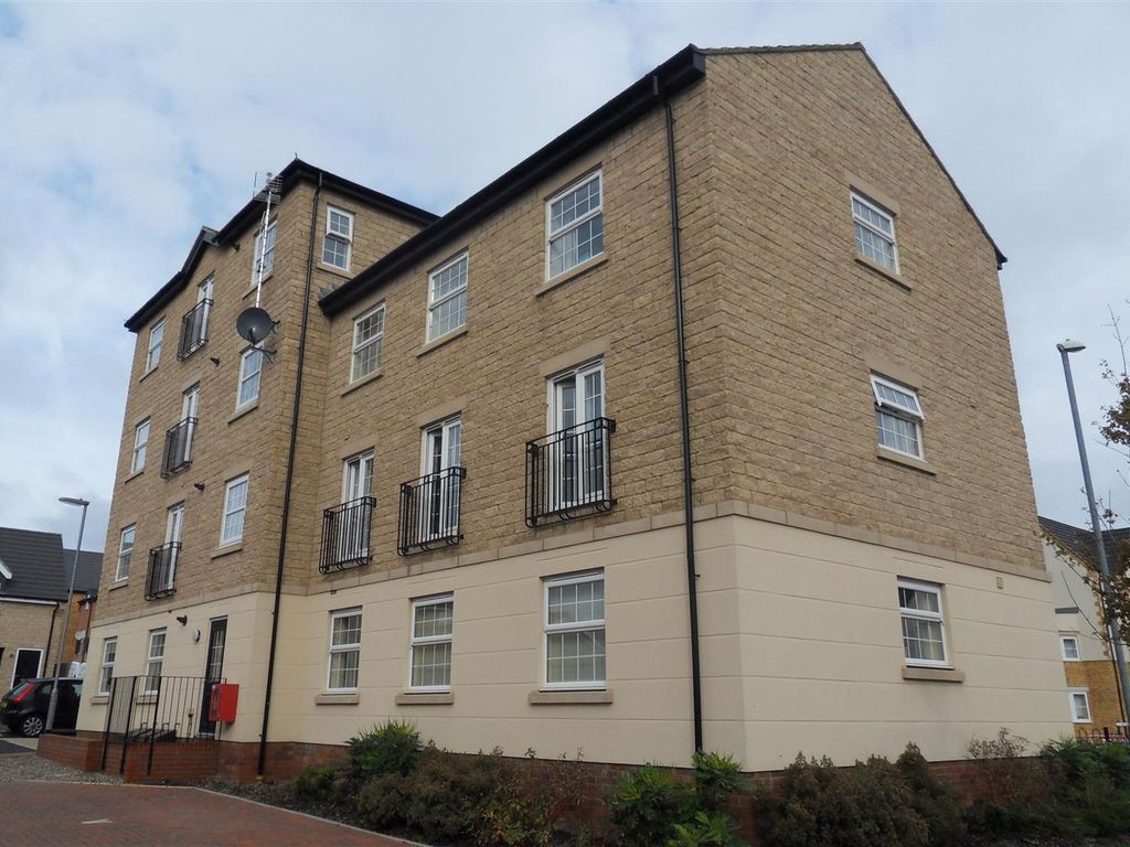 2 bed flat to rent in Roman Road, Corby NN18, £750 pcm Zoopla