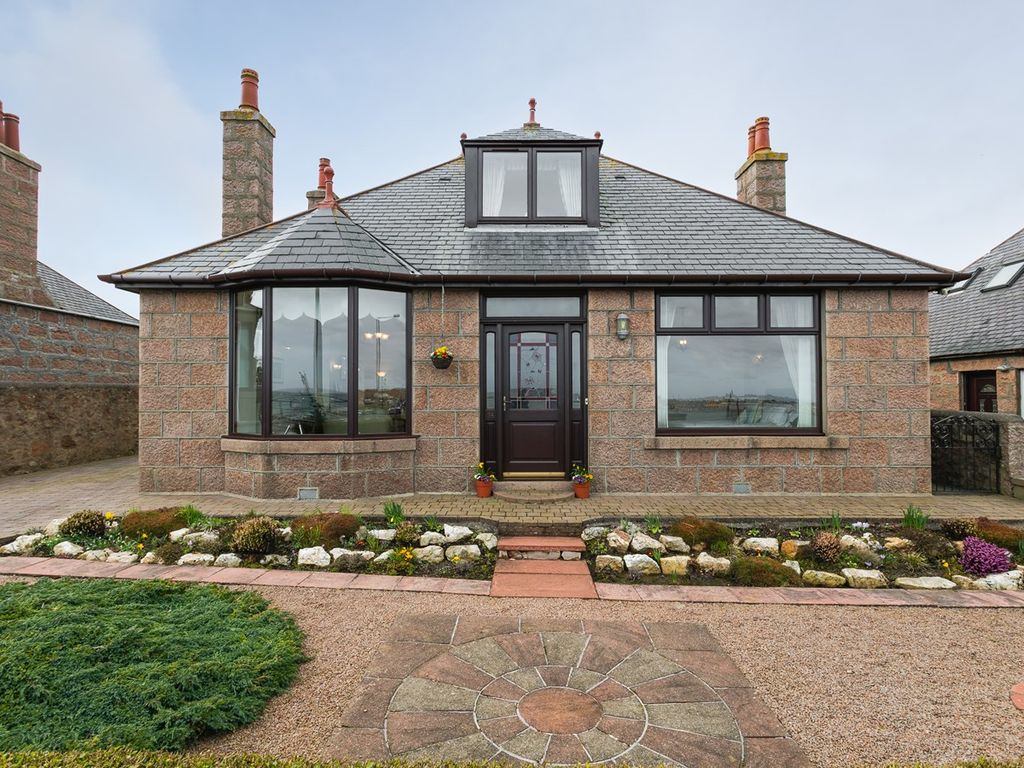 4 bed detached house for sale in South Road, Peterhead AB42, £285,000