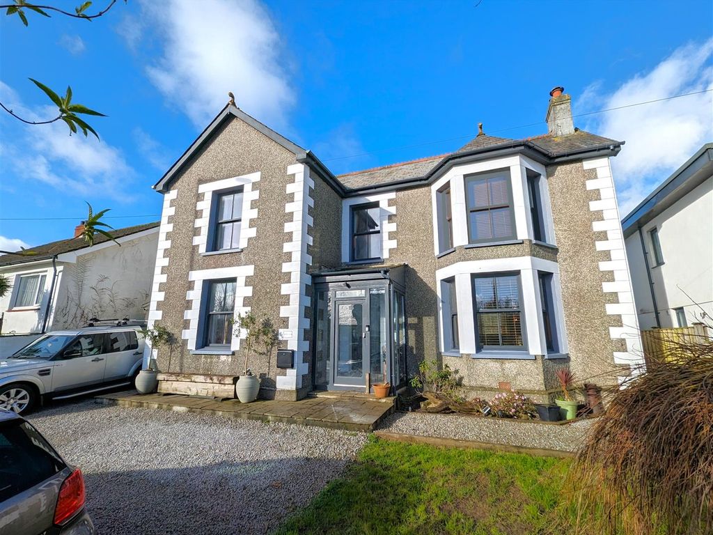 5 bed detached house for sale in St. Columb Road, St. Columb TR9, £