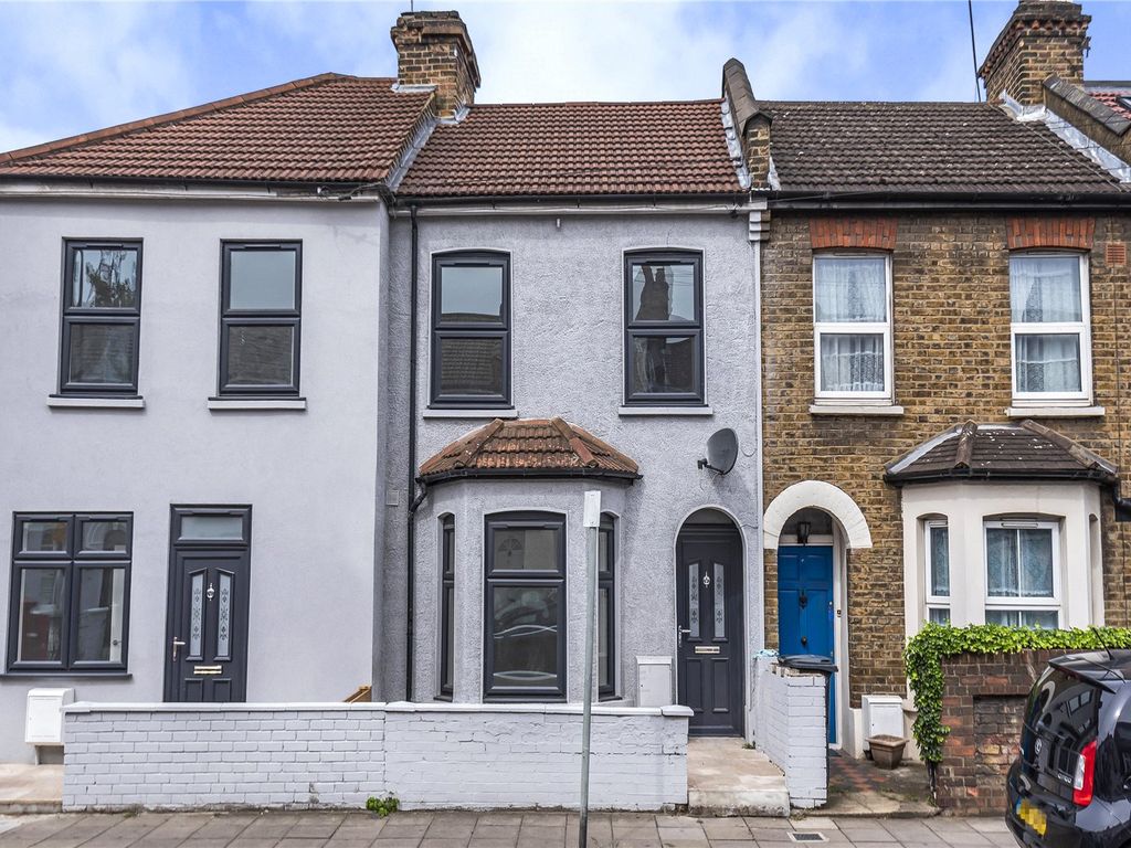 Dysons Road London N18  