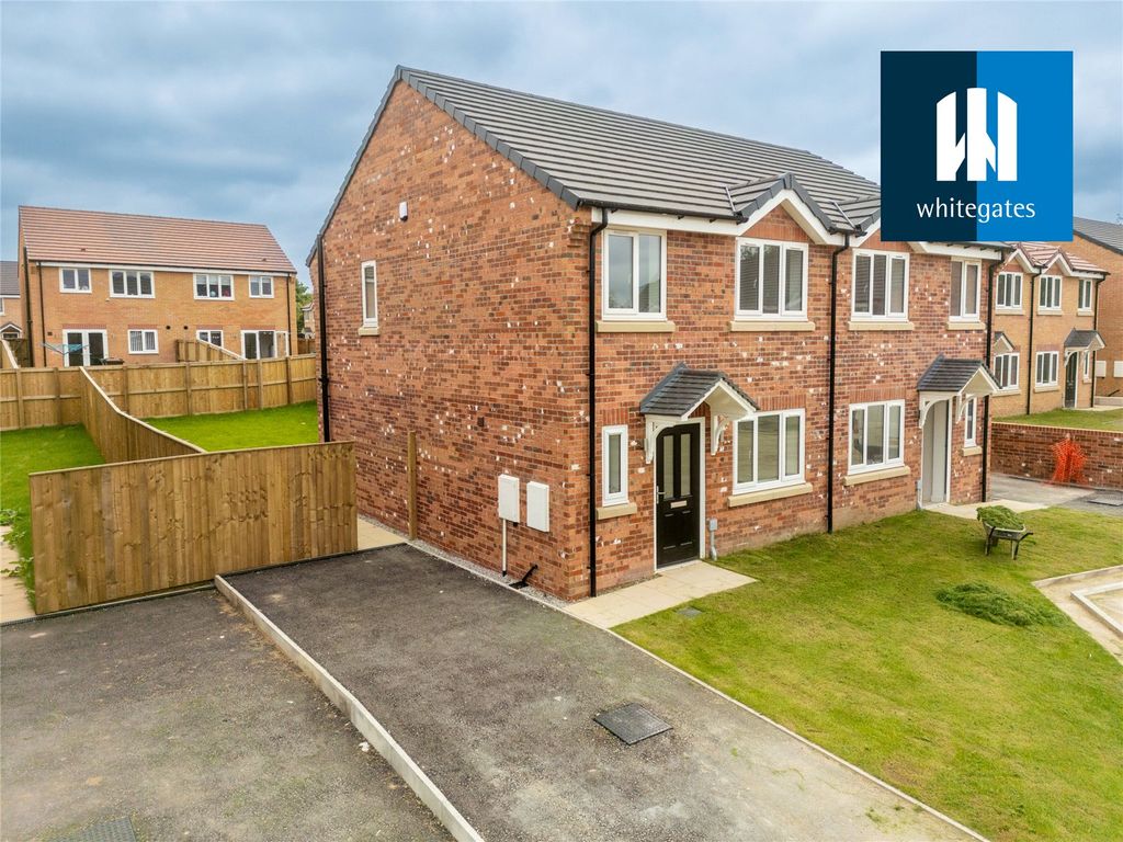 New home, 3 bed semidetached house for sale in New Brook Road, South