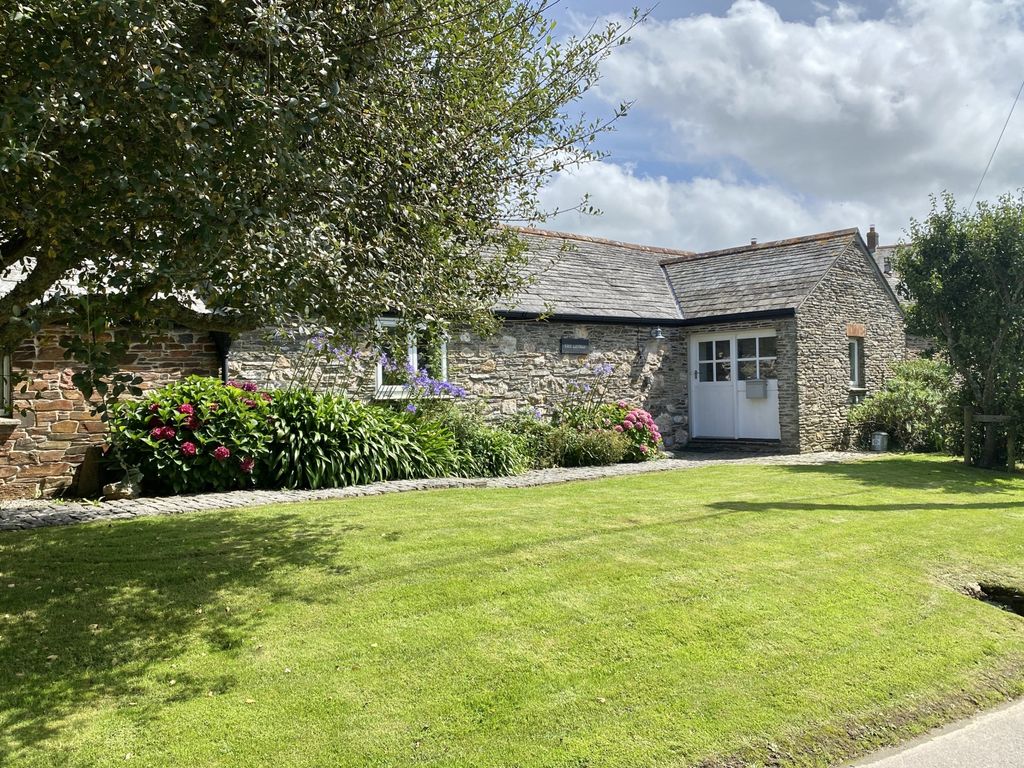 4 bed barn conversion for sale in The Linhay, Engollan PL27, £895,000