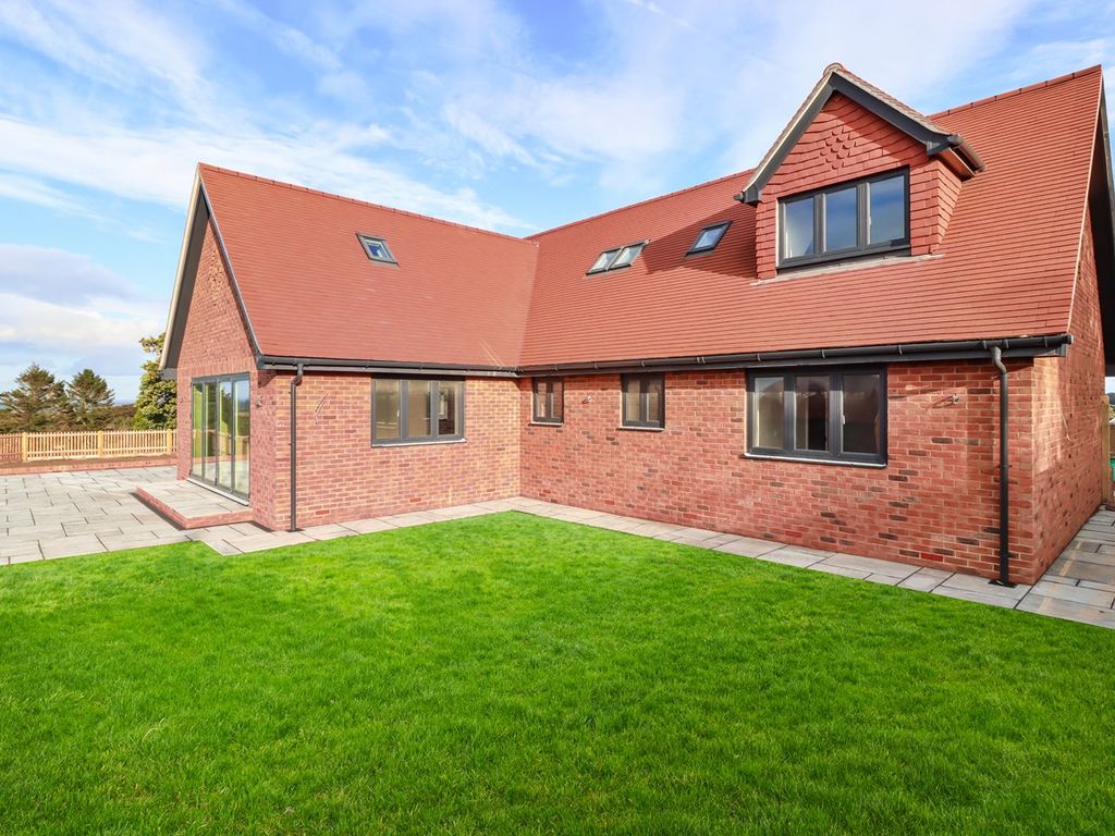 New home, 4 bed detached house for sale in Bradshaw Close (Plot 1