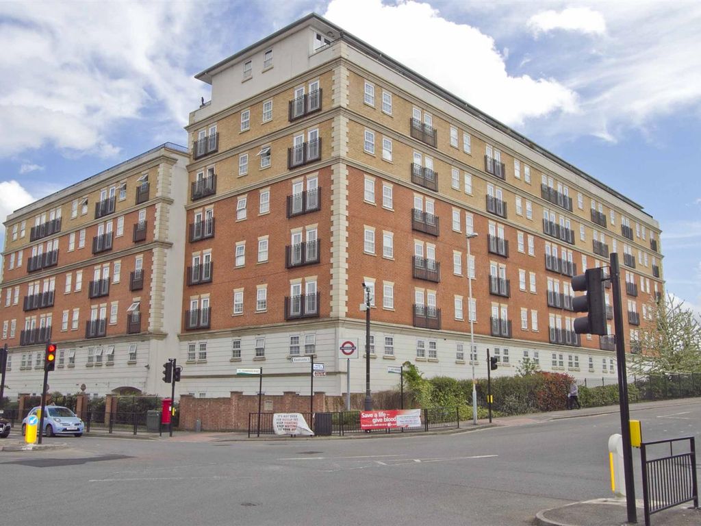 2 bed flat for sale in Pembroke Road, Ruislip Manor, Ruislip HA4 Zoopla