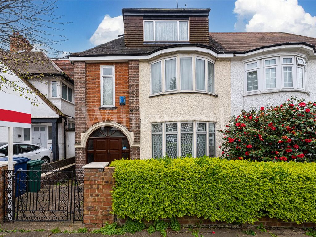 6 bed detached house for sale in Wentworth Road, London NW11 Zoopla