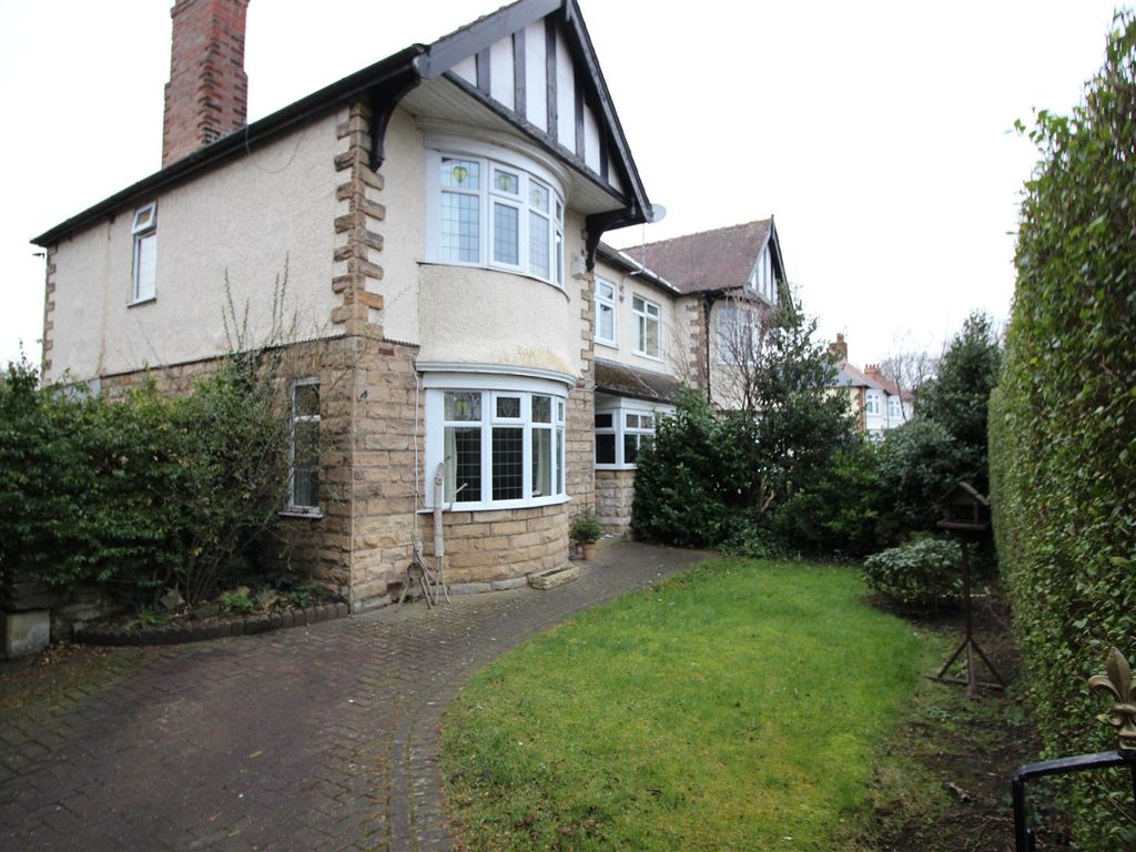 3 bed semidetached house for sale in Cleveland Avenue, Darlington DL3