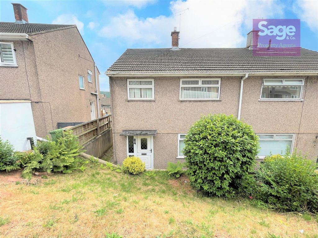 3 bed semidetached house for sale in Fairview Avenue, Risca, Newport