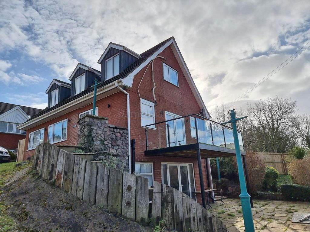 4 bed detached house for sale in Cog Road, Sully, Vale Of