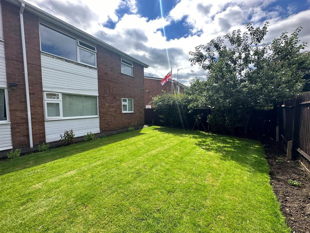 2 bed for sale in Aldermans Green Road, Aldermans Green