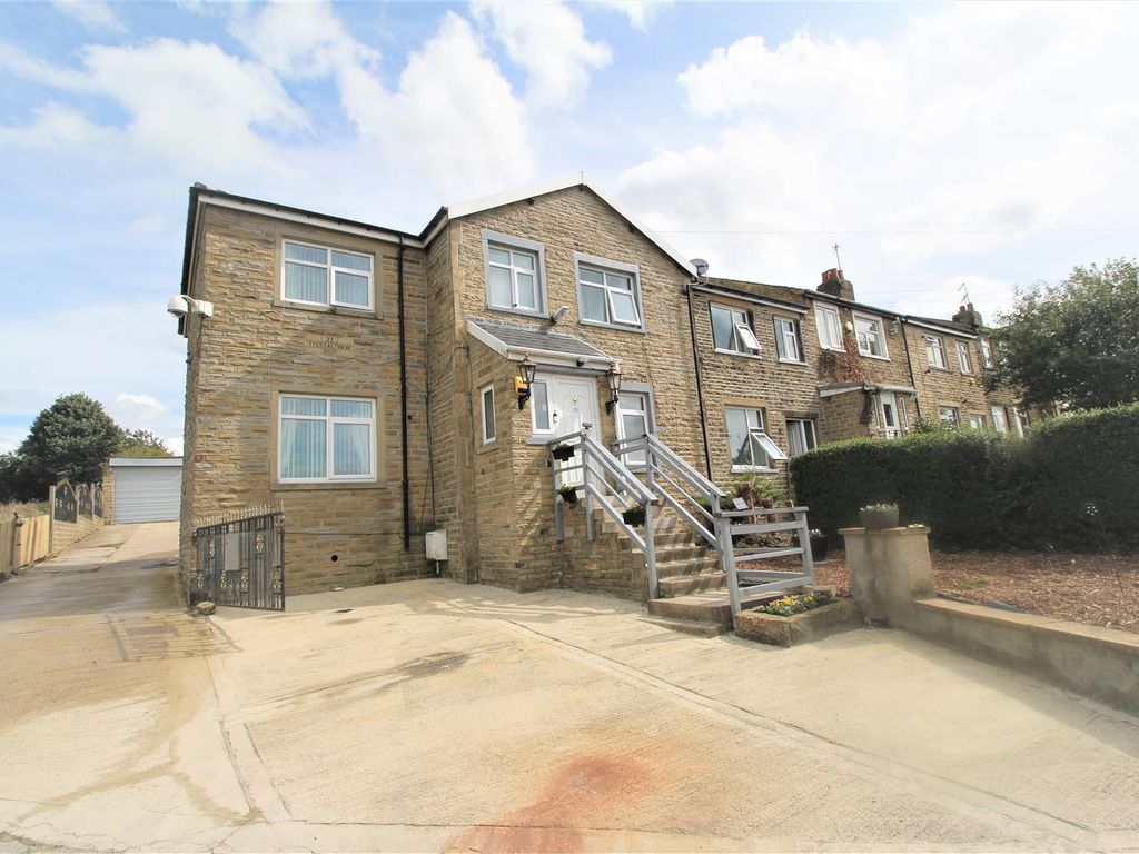 4 bed end terrace house for sale in Tyersal View, Tyersal, Bradford BD4, £299,950 Zoopla