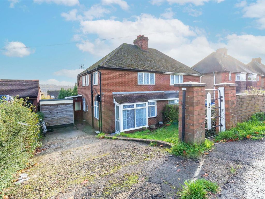 3 bed semidetached house for sale in Hatters Lane, High HP13