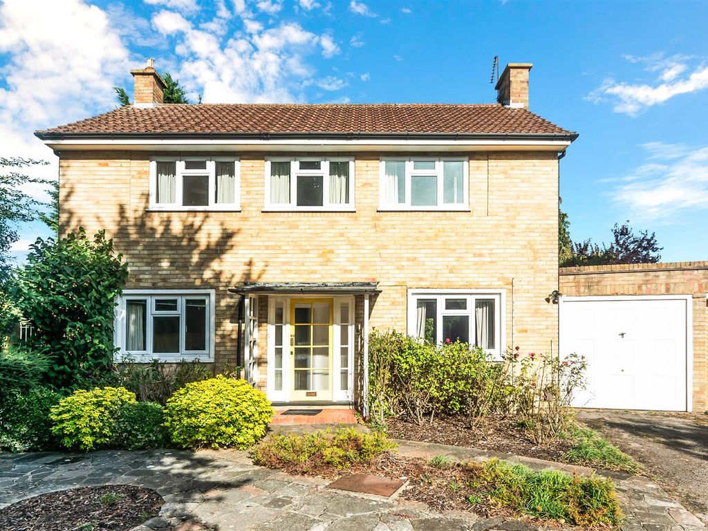 3 bed linkdetached house for sale in Burgh Heath Road, Epsom KT17, £