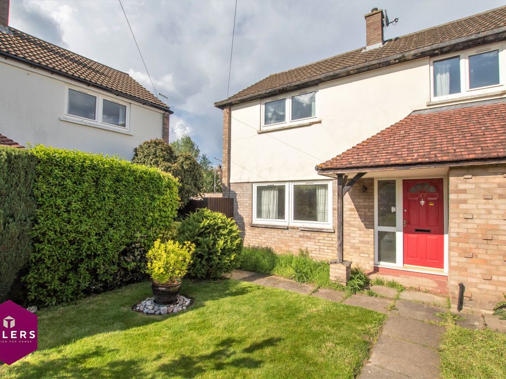 3 bed semidetached house for sale in Magdalene Close, Longstanton