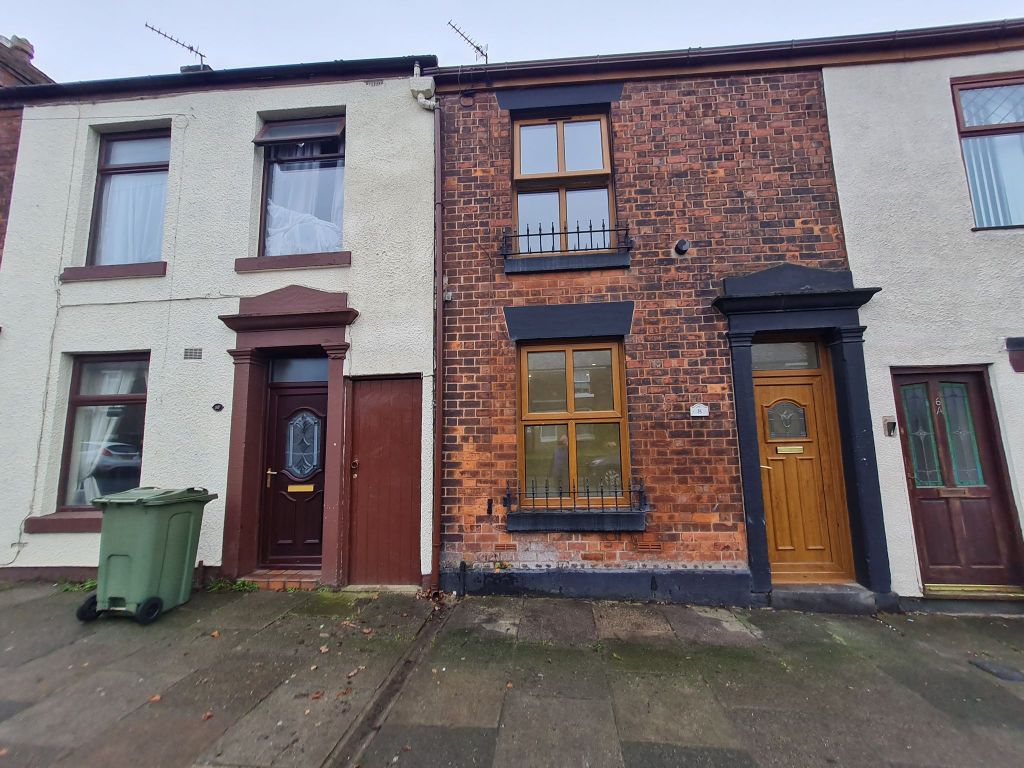 2 bed terraced house to rent in Chorley Road, Heath Charnock, Chorley