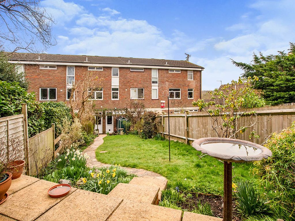 3 bed terraced house for sale in Mill Close, Nash Mills, Hemel