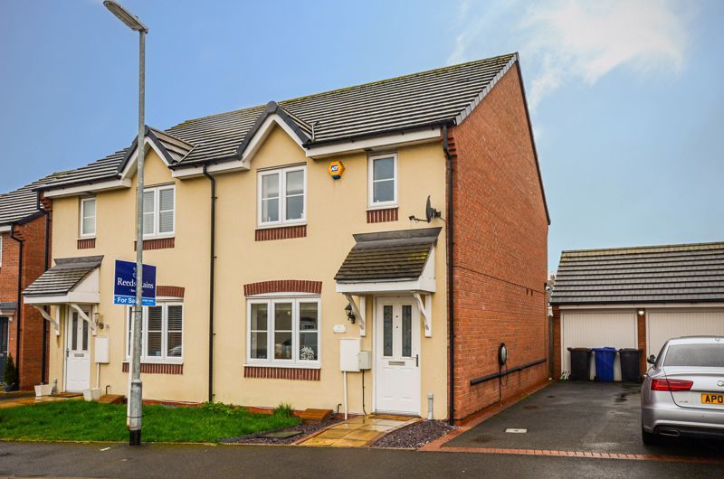 3 bed semidetached house for sale in 37 Lamphouse Way, Wolstanton