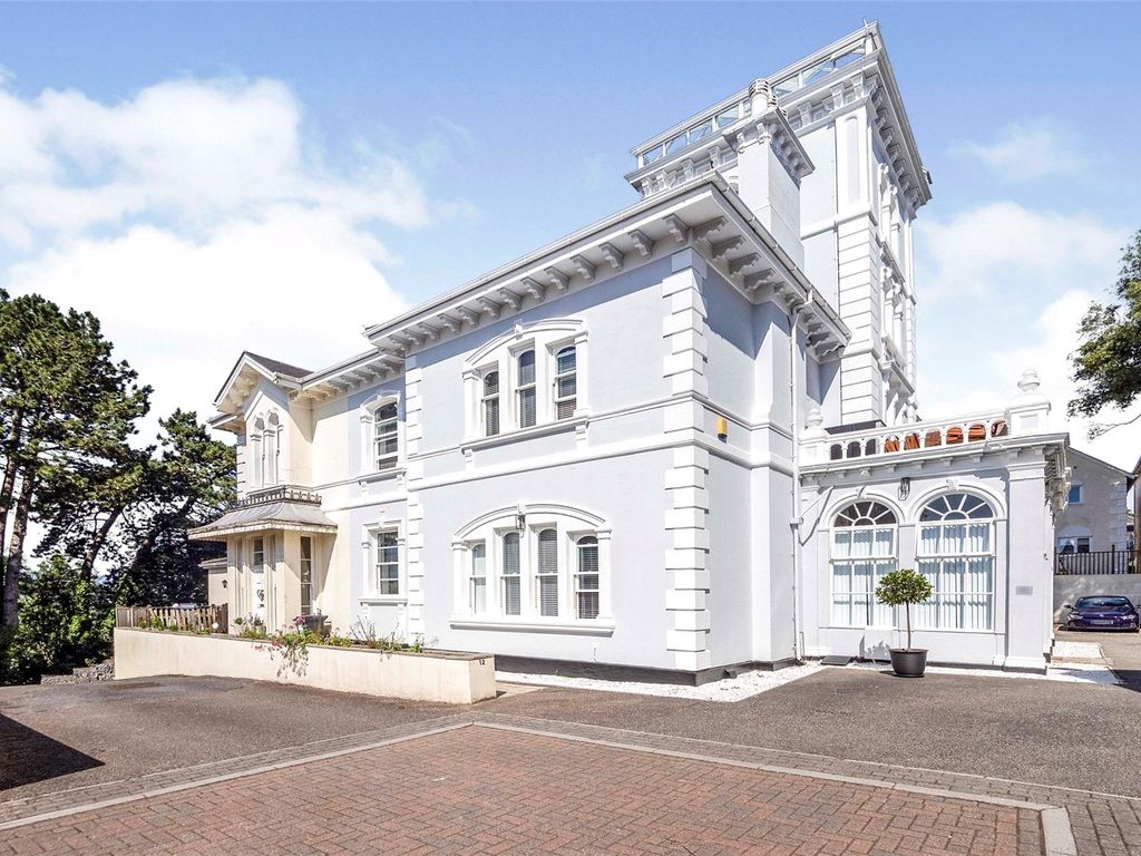 4 bed town house for sale in Highwood Grange, Courtenay Road, Newton