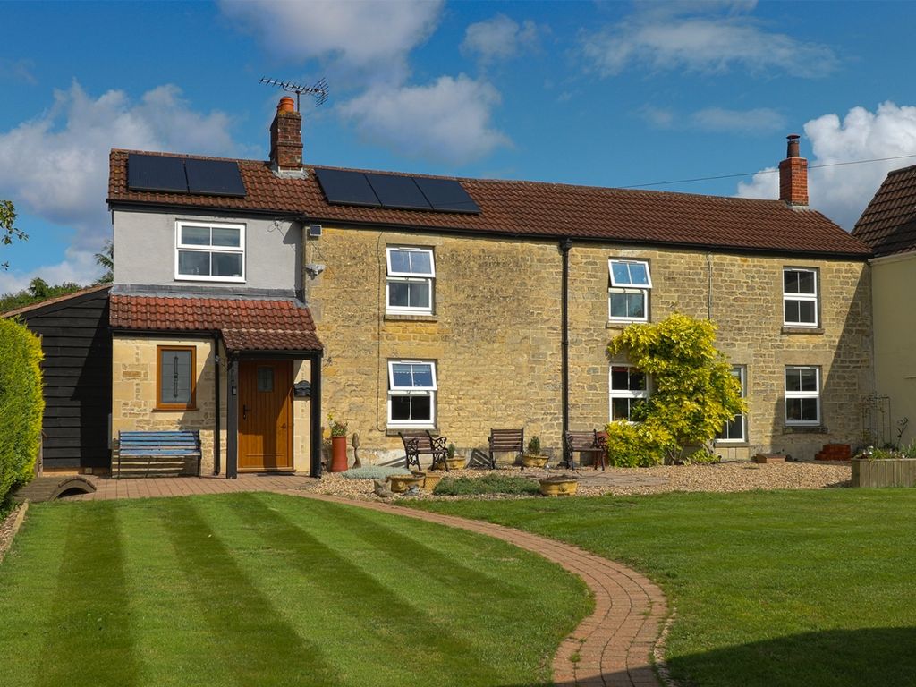 4 bed semidetached house for sale in Quemerford, Calne SN11, £670,000