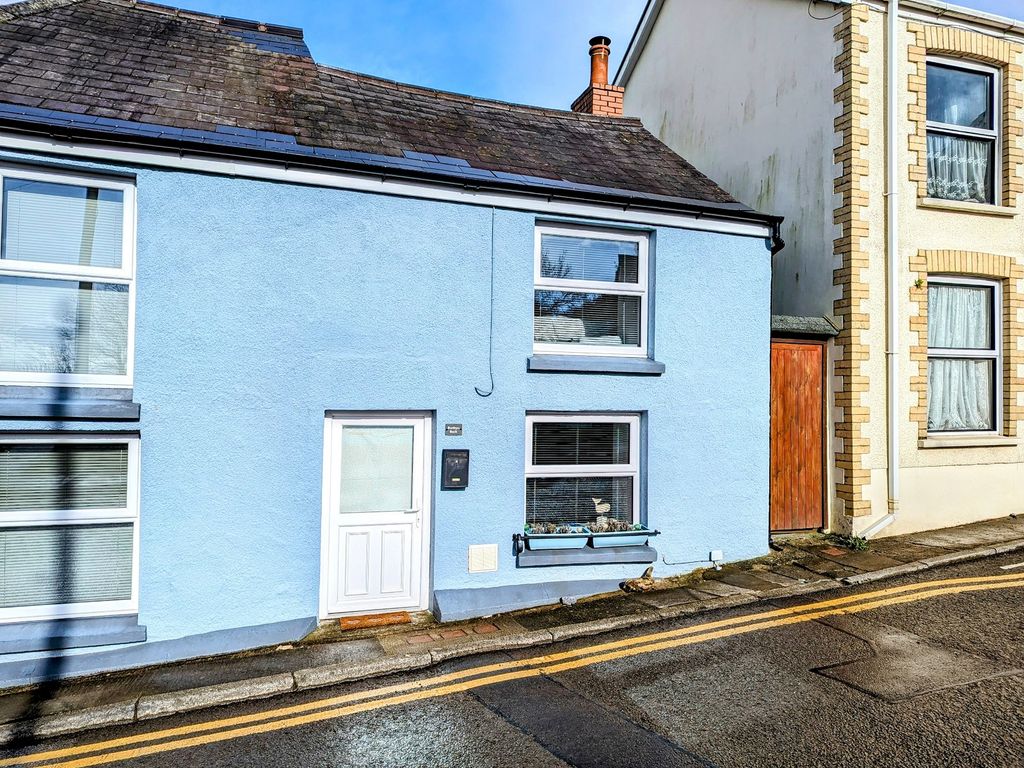 1 bed terraced house for sale in Portway, Ferryside, Carmarthenshire