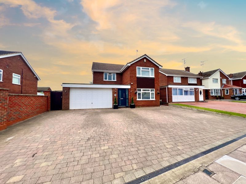 4 bed detached house for sale in Ringwood Road, Luton LU2 Zoopla